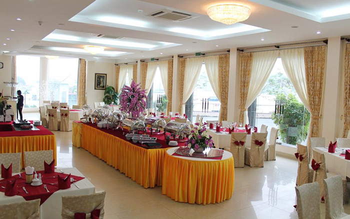 Khách sạn Hùng Long Harbour Cát Bà
