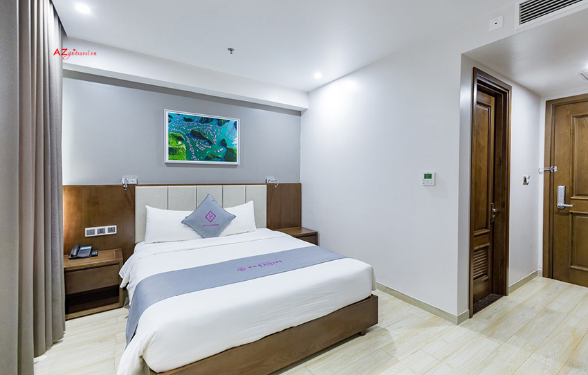 Kh&aacute;ch sạn Paradise C&aacute;t B&agrave;