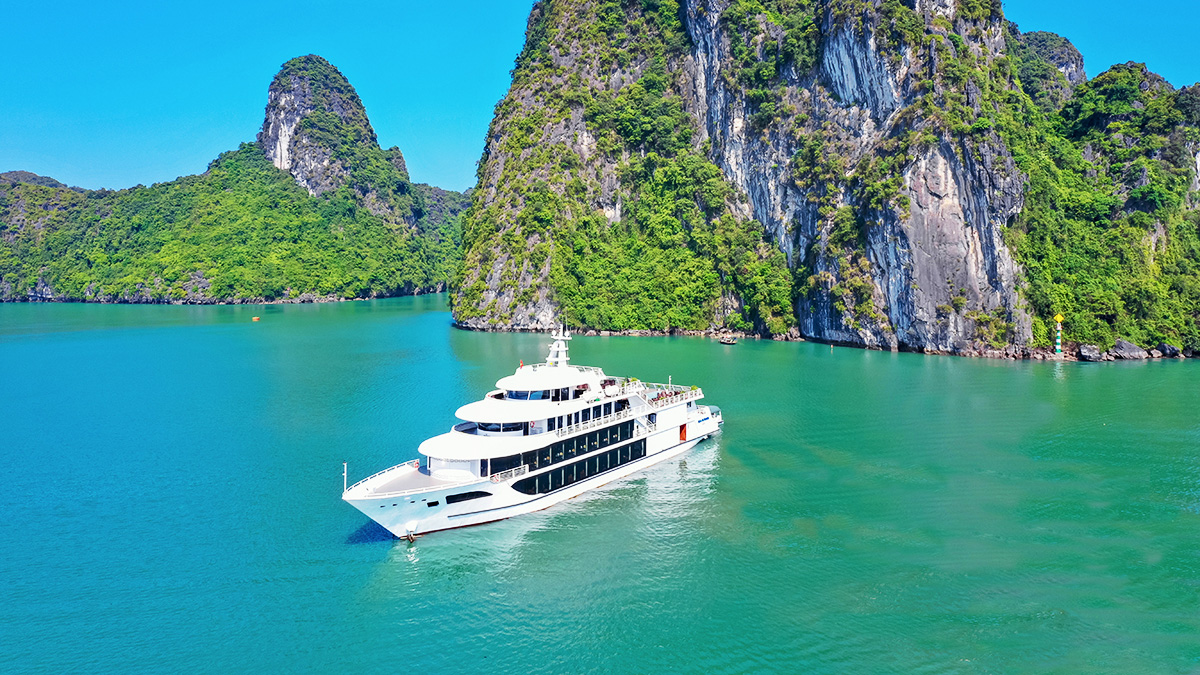 Tour Đi Vịnh Hạ Long Bằng Du Thuyền Sea Octopus